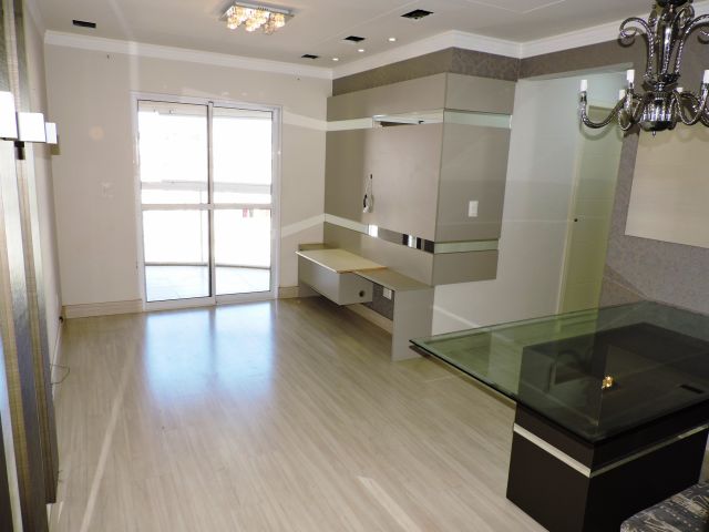Apartamento com 3 Quartos para Alugar por R$ 1.600/Mês Coqueiral, Cascavel - PR