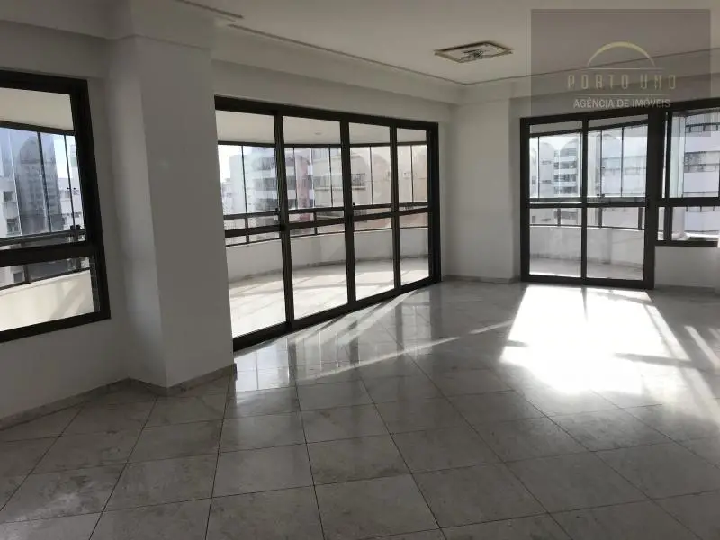 Apartamento com 4 Quartos para Alugar, 276 m² por R$ 3.200/Mês Rua Rio de São Pedro - Graça, Salvador - BA