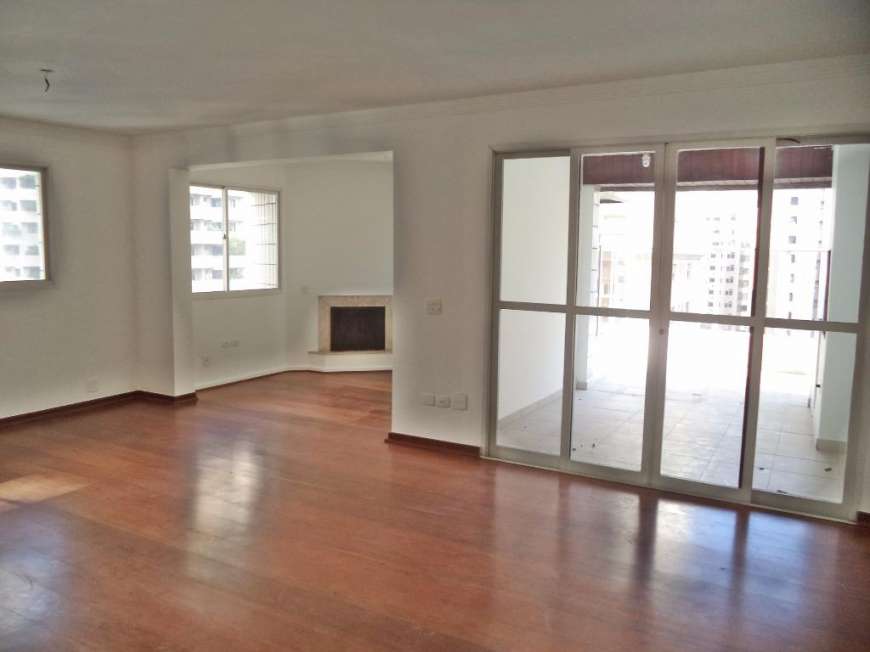 Apartamento com 3 Quartos para Alugar, 240 m² por R$ 10.000/Mês Itaim Bibi, São Paulo - SP