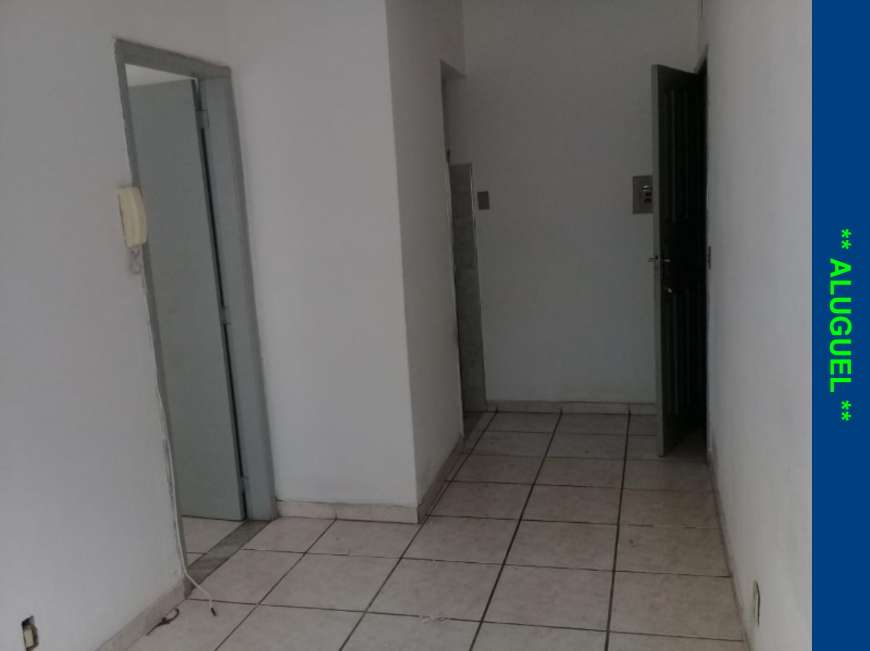 Apartamento com 1 Quarto para Alugar, 64 m² por R$ 750/Mês Cascadura, Rio de Janeiro - RJ