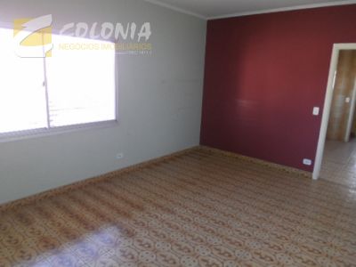 Apartamento com 1 Quarto para Alugar, 65 m² por R$ 900/Mês Rua Bárbara Heliodora, 350 - Jardim Utinga, Santo André - SP