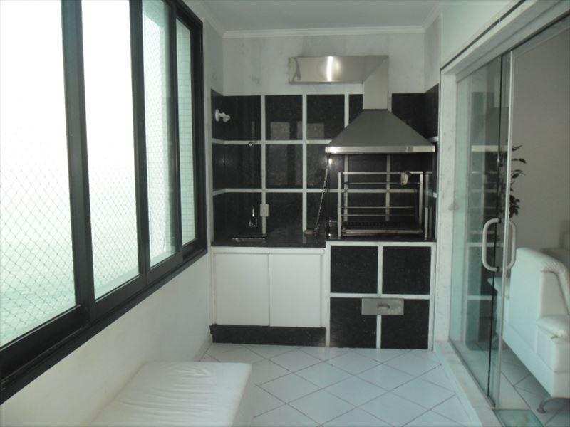 Apartamento com 4 Quartos para Alugar, 235 m² por R$ 7.000/Mês Rua Marechal Floriano Peixoto, 555 - Pitangueiras, Guarujá - SP