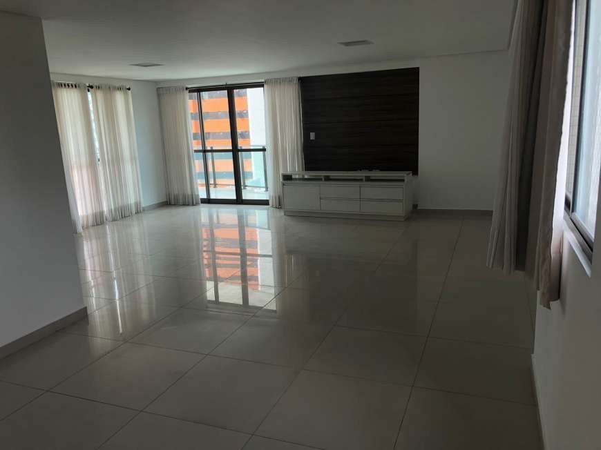Apartamento com 4 Quartos para Alugar, 215 m² por R$ 5.500/Mês Cabo Branco, João Pessoa - PB