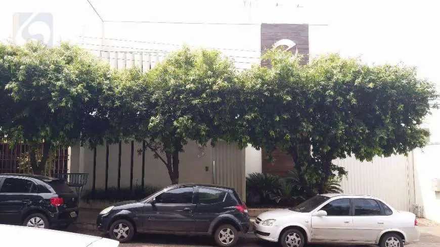 Sobrado para Alugar, 337 m² por R$ 10.000/Mês Rua Manoel Leopoldino - Araés, Cuiabá - MT