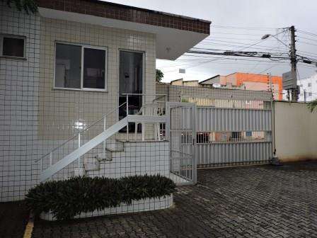 Apartamento com 3 Quartos para Alugar, 70 m² por R$ 1.100/Mês Avenida Visconde do Rio Branco, 3106 - Fátima, Fortaleza - CE