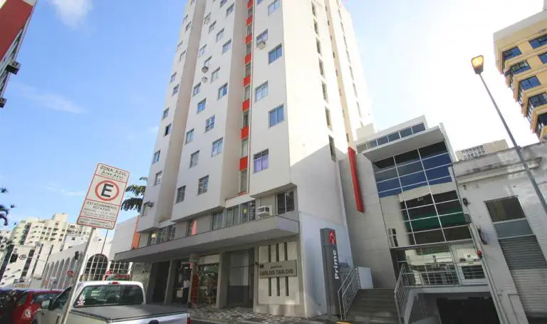 Apartamento com 1 Quarto para Alugar, 43 m² por R$ 850/Mês Rua Tenente Silveira, 324 - Centro, Florianópolis - SC