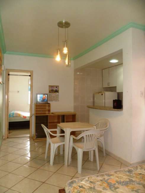 Apartamento com 1 Quarto para Alugar por R$ 900/Mês Centro, Guarapari - ES