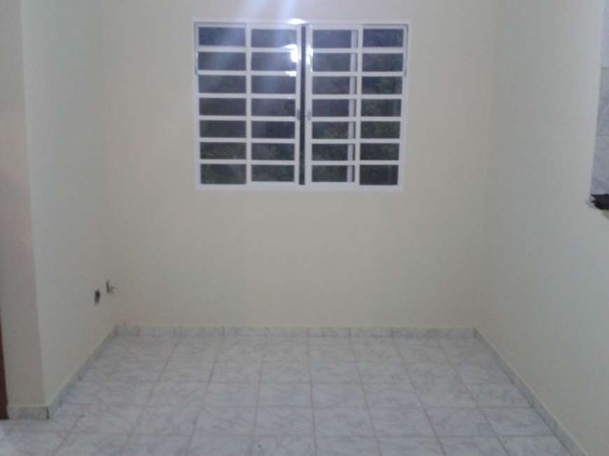 Apartamento com 2 Quartos para Alugar, 55 m² por R$ 500/Mês Rua Pau-Ferro, 15 - Solimões, Belo Horizonte - MG