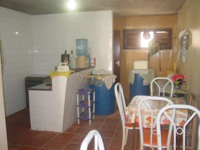 Apartamento com 2 Quartos para Alugar, 79 m² por R$ 950/Mês Rua Wenceslau Machado, 411 - Icarai, Caucaia - CE