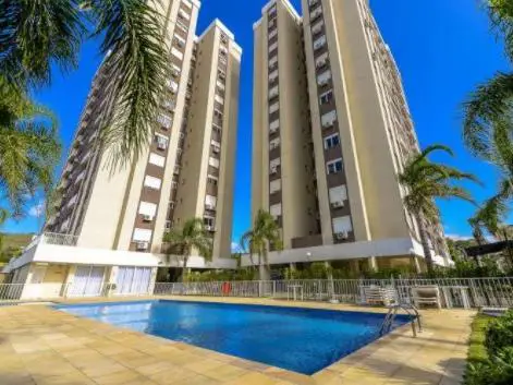 Apartamento com 2 Quartos para Alugar, 60 m² por R$ 1.300/Mês Rua Padre Todesco, 927 - Partenon, Porto Alegre - RS