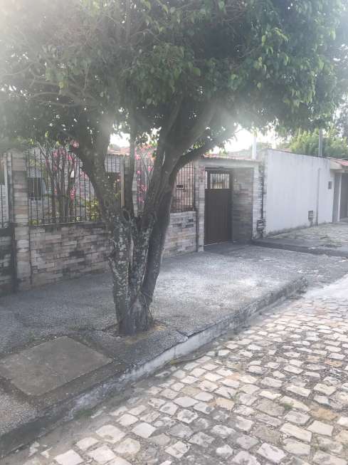 Casa com 4 Quartos à Venda, 200 m² por R$ 250.000 Rua Cambuí, 2840 - Neópolis, Natal - RN