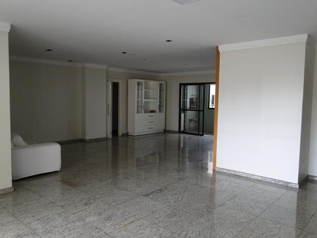 Apartamento com 3 Quartos para Alugar, 233 m² por R$ 3.000/Mês Rua Brigadeiro Eduardo Gomes, 135 - Popular, Cuiabá - MT