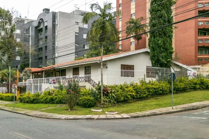Casa com 4 Quartos à Venda, 250 m² por R$ 790.000 Rua Marechal Mallet, 106 - Ahú, Curitiba - PR