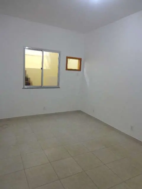 Casa com 1 Quarto para Alugar, 45 m² por R$ 900/Mês Estrada do Portela, 496 - Madureira, Rio de Janeiro - RJ