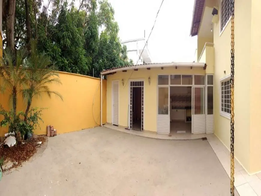 Casa de Condomínio com 3 Quartos à Venda, 230 m² por R$ 990.000 Adrianópolis, Manaus - AM