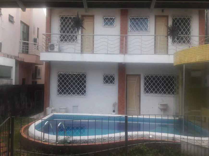 Casa de Condomínio com 4 Quartos à Venda, 250 m² por R$ 900.000 Dom Pedro I, Manaus - AM