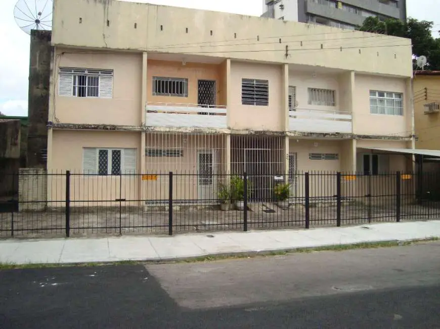 Apartamento com 3 Quartos para Alugar, 109 m² por R$ 1.350/Mês Madalena, Recife - PE