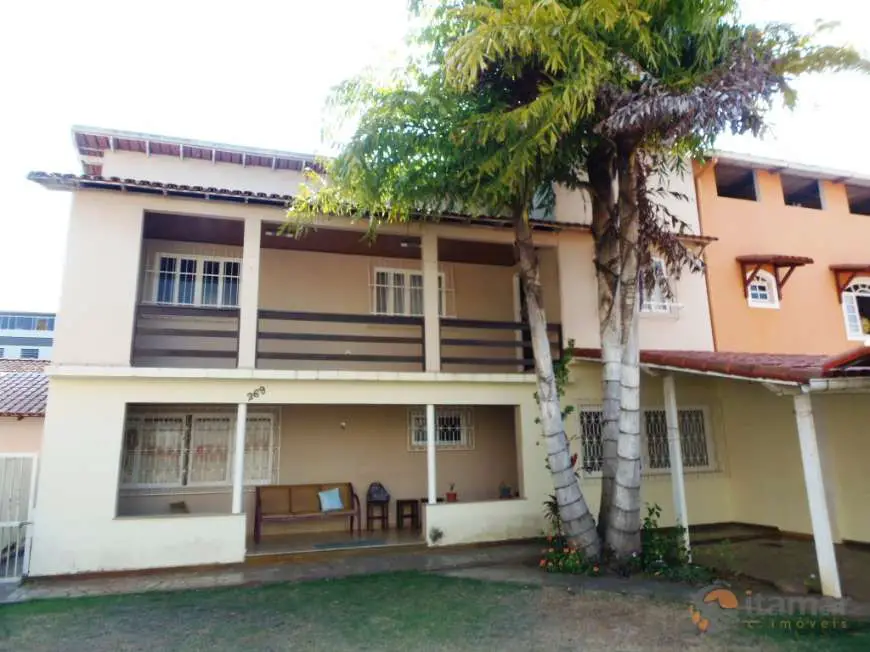 Casa com 5 Quartos à Venda por R$ 790.000 Muquiçaba, Guarapari - ES