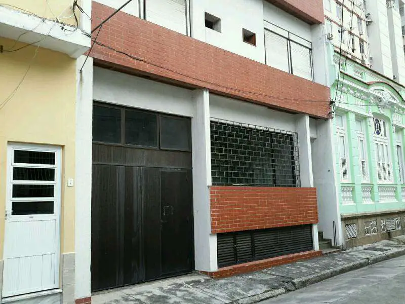 Casa com 3 Quartos para Alugar, 174 m² por R$ 4.200/Mês Catete, Rio de Janeiro - RJ