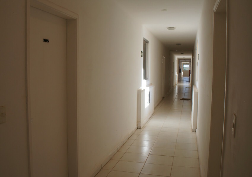 Apartamento com 2 Quartos para Alugar, 50 m² por R$ 900/Mês Rua José Amílcar Congro Bastos, 3470 - Jardim Alvorada, Três Lagoas - MS