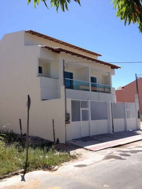 Casa com 3 Quartos à Venda, 100 m² por R$ 320.000 Solar do Porto, Serra - ES