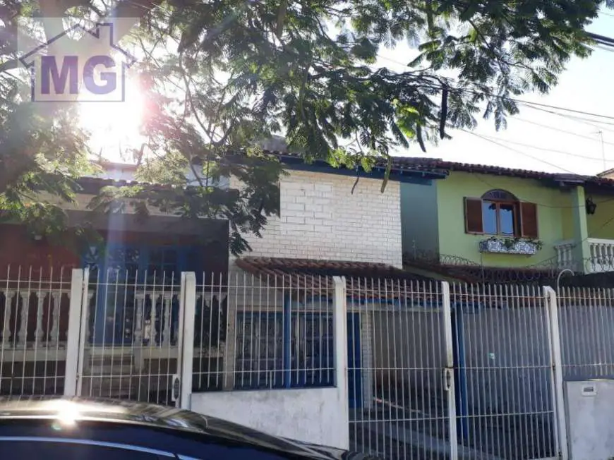 Casa com 3 Quartos para Alugar, 142 m² por R$ 3.500/Mês Rua Augusto de Carvalho, 101 - Imbetiba, Macaé - RJ