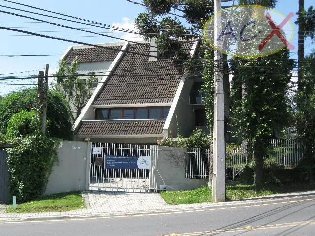 Casa com 4 Quartos à Venda, 400 m² por R$ 2.400.000 Avenida Cândido Hartmann, 3500 - Santo Inácio, Curitiba - PR