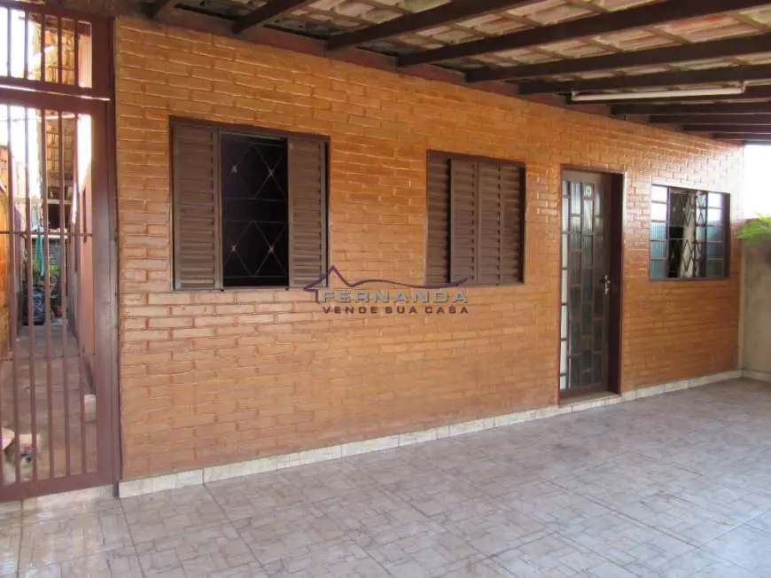 Casa com 3 Quartos à Venda, 130 m² por R$ 330.000 Varjão, Brasília - DF