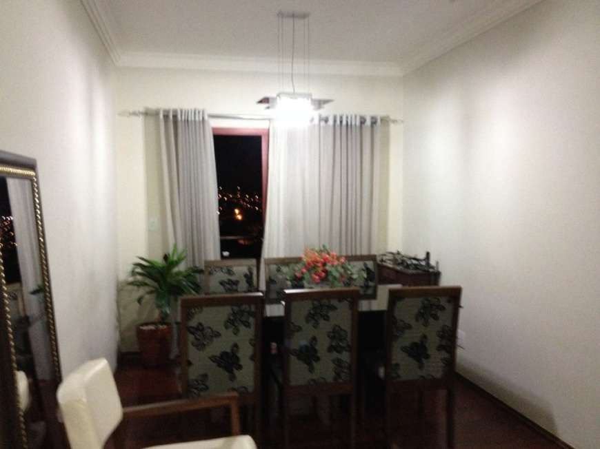 Apartamento com 3 Quartos à Venda, 110 m² por R$ 310.000 Vila Camargo, Limeira - SP