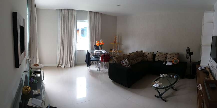 Casa de Condomínio com 3 Quartos para Alugar, 120 m² por R$ 2.000/Mês Rodovia Amaral Peixoto, 10000 - Várzea das Moças, Niterói - RJ