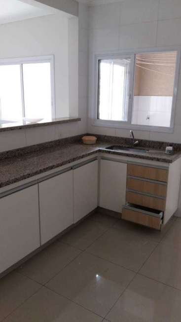 Apartamento com 2 Quartos à Venda, 74 m² por R$ 280.000 Rua Abrelino Viêira Rios - Jardim Olimpico, Pouso Alegre - MG