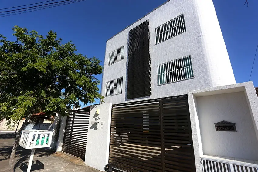 Apartamento com 2 Quartos para Alugar, 70 m² por R$ 1.000/Mês Rua Niterói, 1049 - Jardim Mariléa, Rio das Ostras - RJ