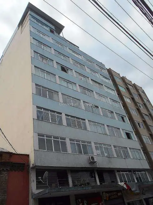 Apartamento com 1 Quarto para Alugar, 37 m² por R$ 450/Mês Centro, Juiz de Fora - MG