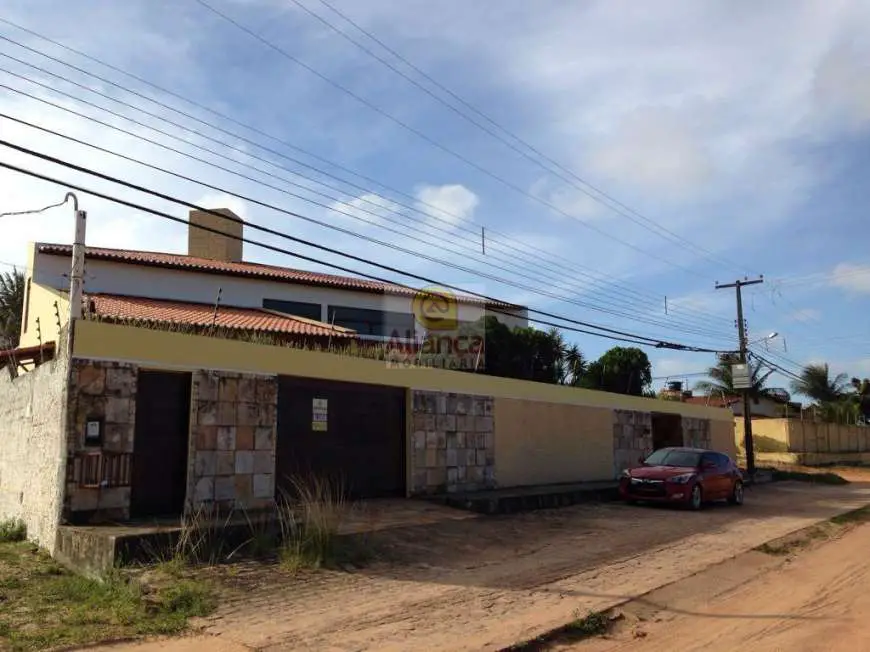 Casa com 4 Quartos para Alugar, 520 m² por R$ 3.500/Mês San Vale, Natal - RN