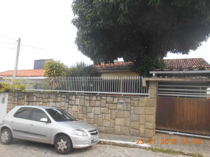 Casa com 5 Quartos à Venda, 230 m² por R$ 600.000 Rua João Hónorato - Ipês, João Pessoa - PB