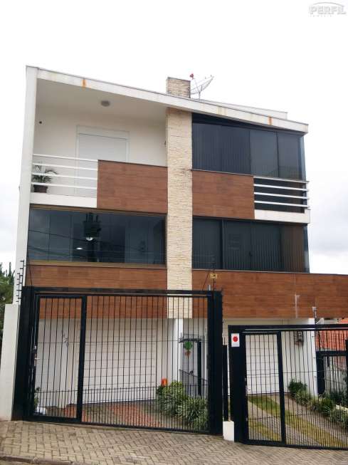 Sobrado com 2 Quartos à Venda, 102 m² por R$ 295.000 Rua Ângelo Leonardo Tonietto, 1470 - Cidade Nova, Caxias do Sul - RS