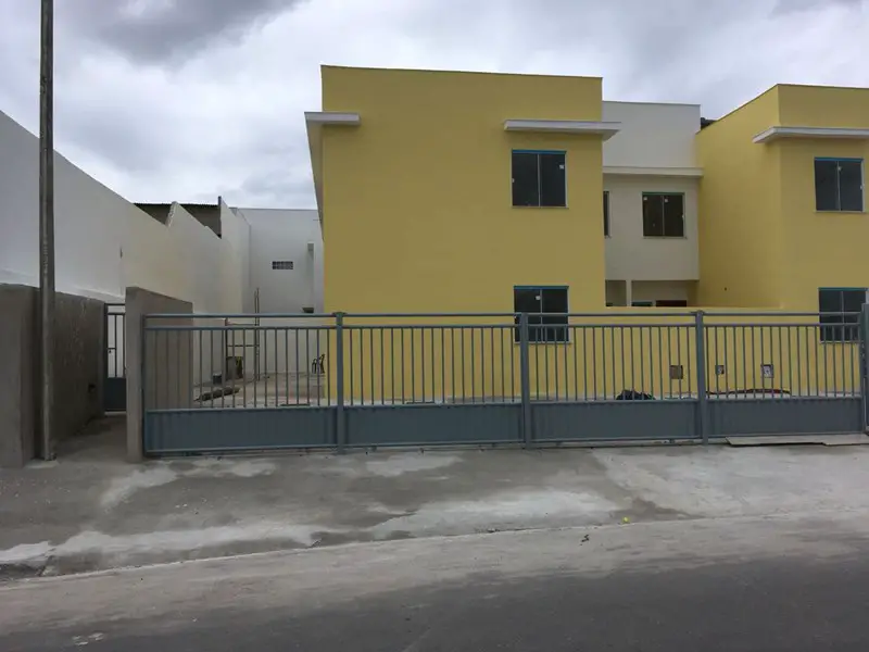 Casa com 2 Quartos à Venda, 50 m² por R$ 155.000 Rua Iara - Laranjal, São Gonçalo - RJ