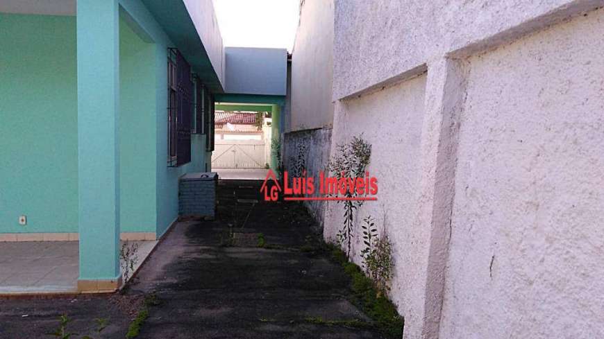 Casa com 3 Quartos para Alugar, 150 m² por R$ 2.500/Mês Rua Carlos Taváres Nunes, 151 - Itaipu, Niterói - RJ