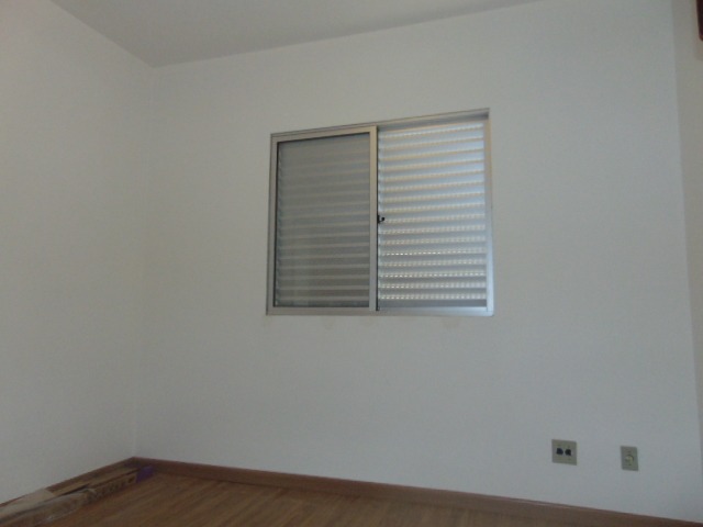 Apartamento com 1 Quarto para Alugar, 50 m² por R$ 1.000/Mês Santa Tereza, Belo Horizonte - MG