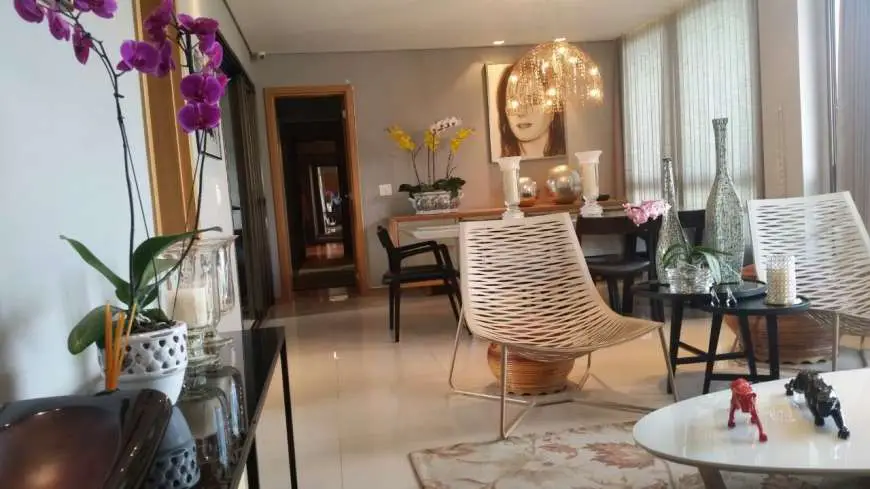 Apartamento com 4 Quartos à Venda, 153 m² por R$ 1.250.000 Rua das Cores - Vale dos Cristais, Nova Lima - MG