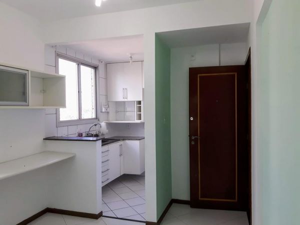 Apartamento com 1 Quarto para Alugar, 35 m² por R$ 800/Mês Avenida Hugo Musso, 555 - Praia da Costa, Vila Velha - ES