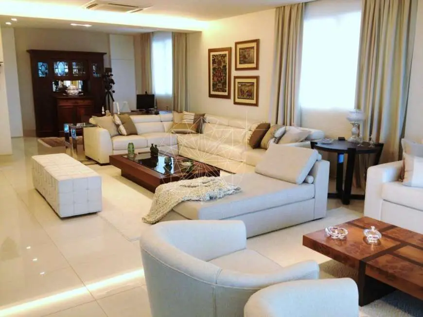 Apartamento com 4 Quartos à Venda, 240 m² por R$ 3.400.000 Praia do Canto, Vitória - ES