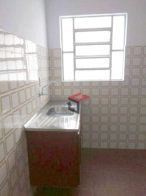Apartamento com 1 Quarto para Alugar, 40 m² por R$ 580/Mês Ferrazópolis, São Bernardo do Campo - SP