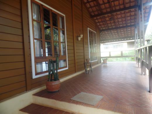 Casa com 4 Quartos para Alugar, 390 m² por R$ 1.800/Mês Aconchego Da Serra, Itabirito - MG
