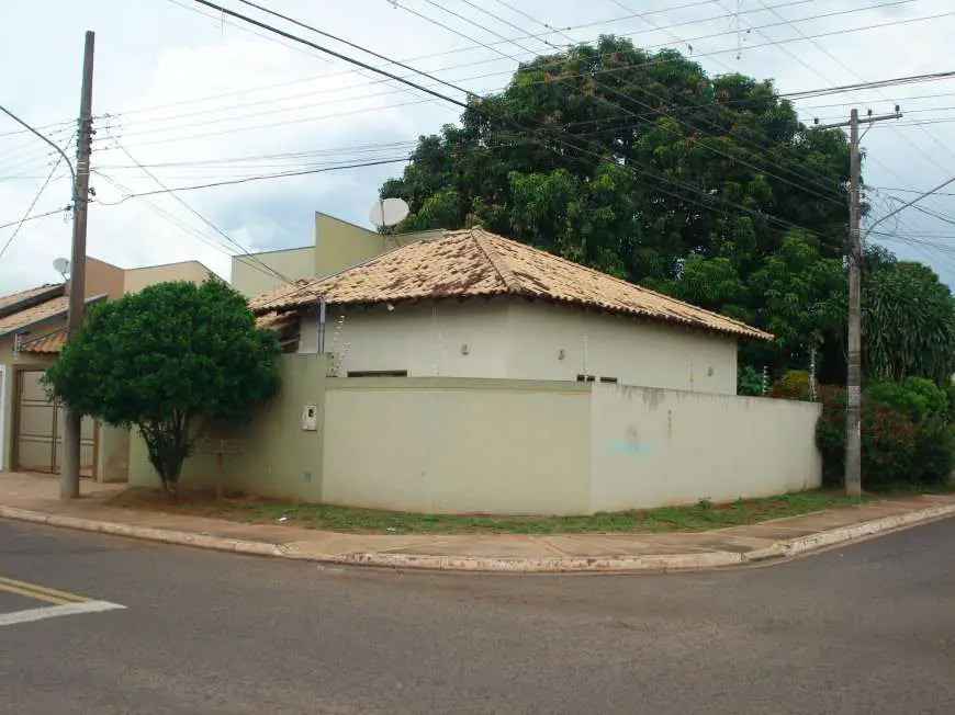 Casa com 3 Quartos à Venda, 85 m² por R$ 263.000 Rua Antônio Marquês, 82 - Tiradentes, Campo Grande - MS
