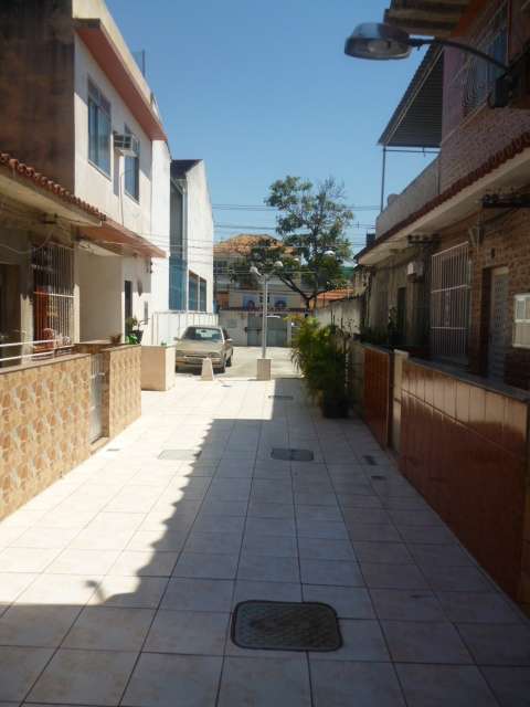 Casa com 2 Quartos para Alugar, 110 m² por R$ 1.500/Mês Rua Santiago, 403 - Penha, Rio de Janeiro - RJ