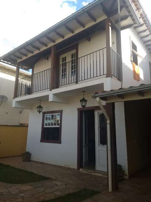 Casa com 4 Quartos à Venda, 380 m² por R$ 850.000 Parque das Abelhas, Tiradentes - MG