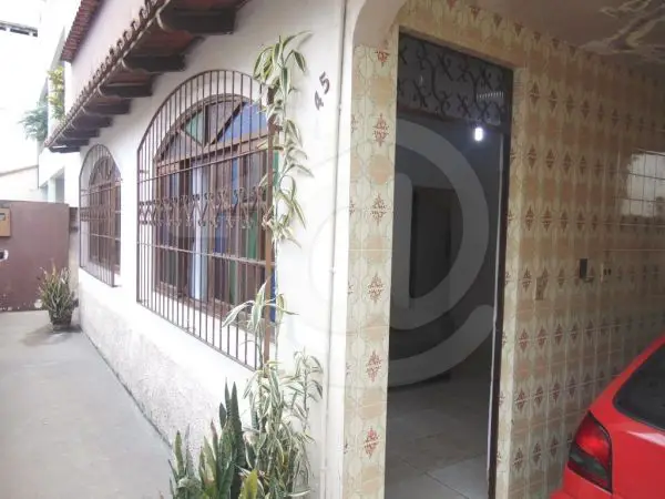Casa com 3 Quartos à Venda, 224 m² por R$ 420.000 Rua Bariri - Glória, Vila Velha - ES