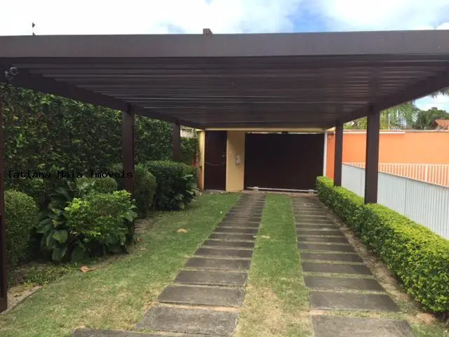 Casa com 3 Quartos para Alugar, 400 m² por R$ 3.500/Mês Rua Eletricista Elías Ferreira - Candelária, Natal - RN