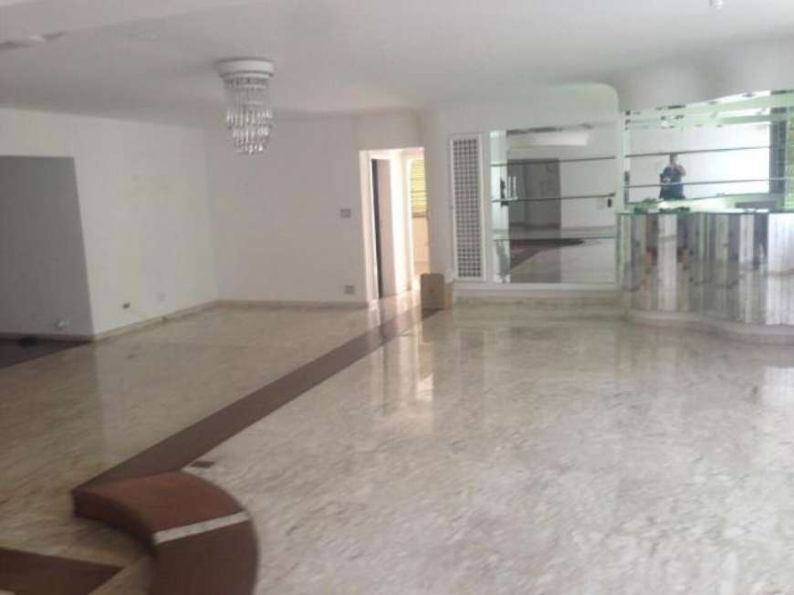 Apartamento com 5 Quartos para Alugar, 330 m² por R$ 9.000/Mês Avenida Padre Pereira de Andrade - Boaçava, São Paulo - SP